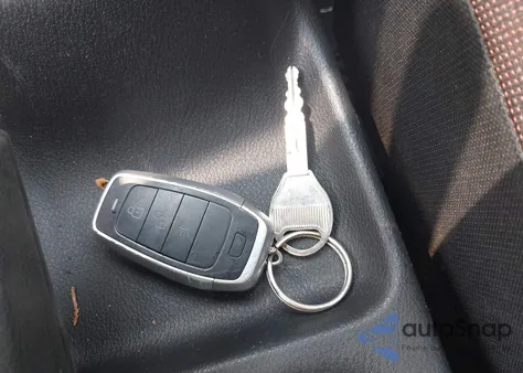 2020 Nissan Versa Sr Xtronic Cvt z USA, uszkodzony, nr VIN 3N1CN8FV2LL812474